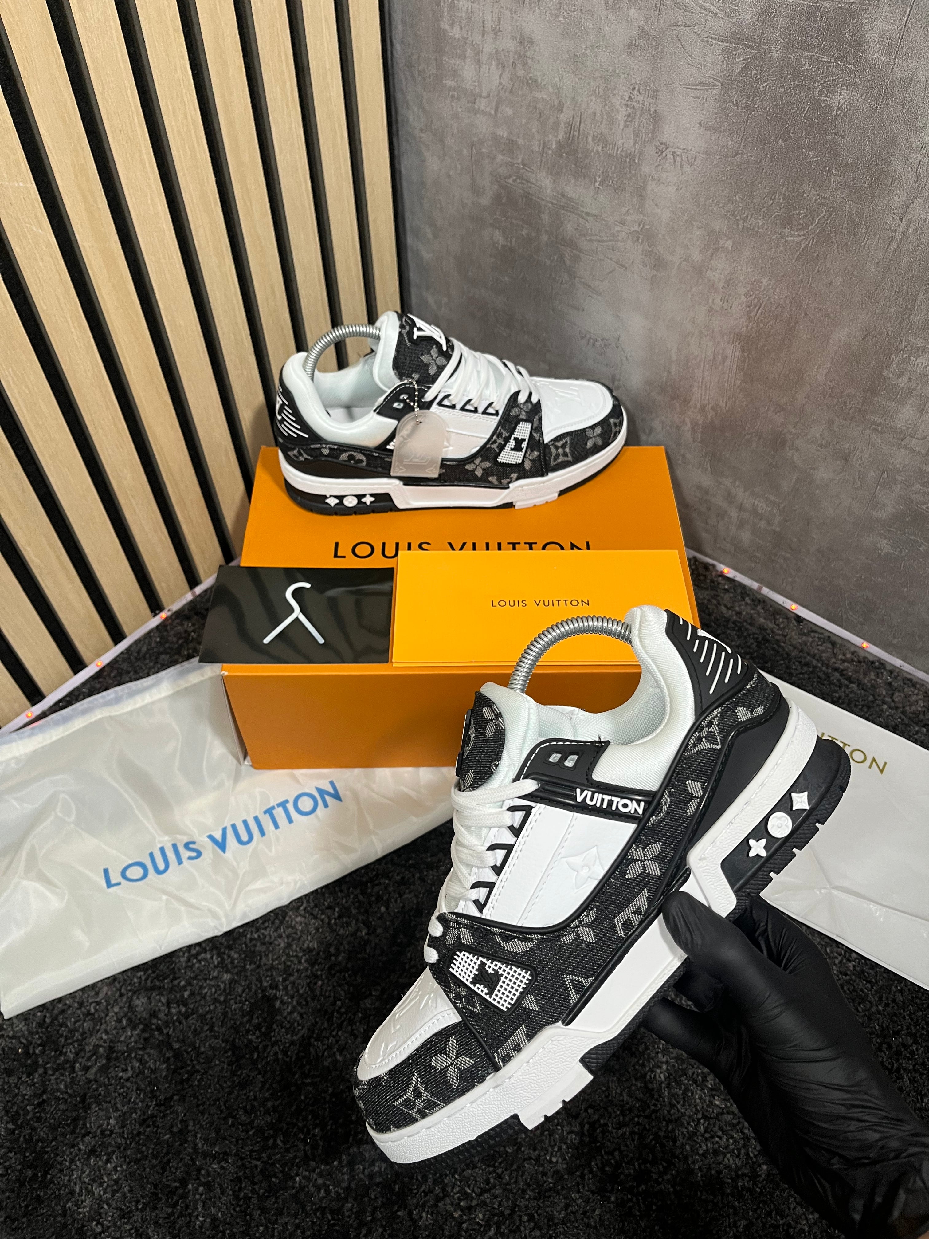 LV TRAINER