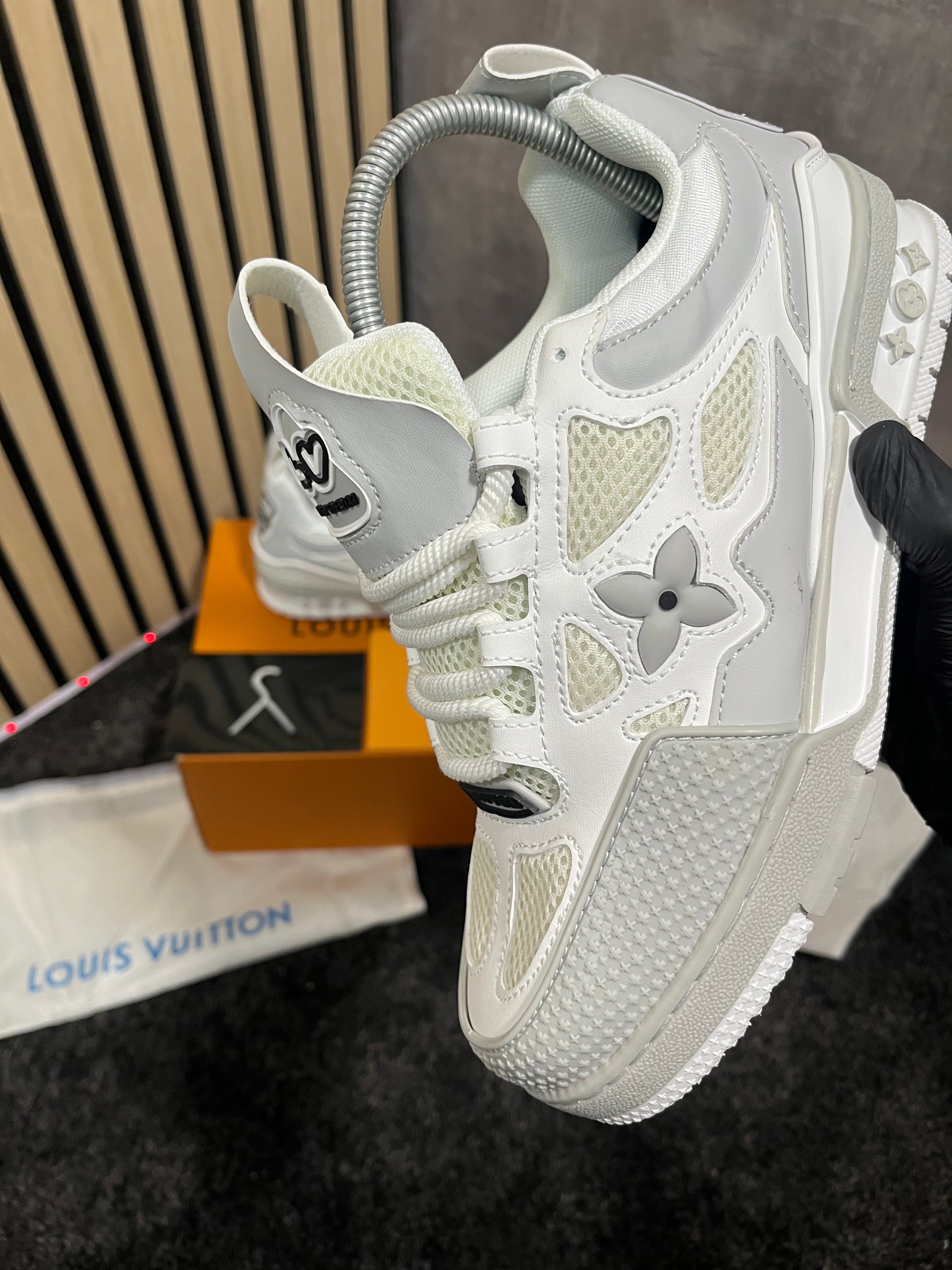 LV SKATE