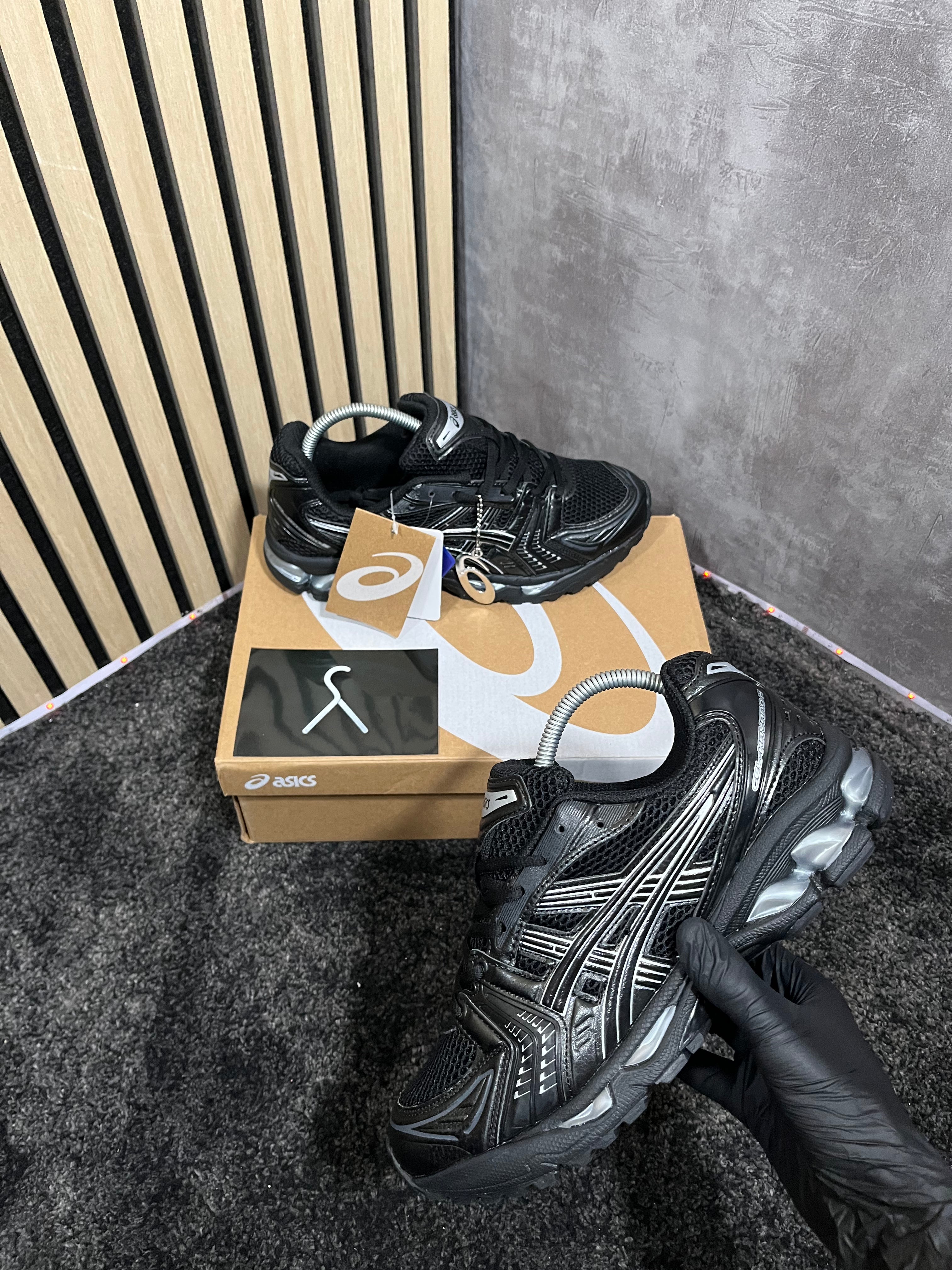 ASICS GEL KAYANO 14 BLACK
