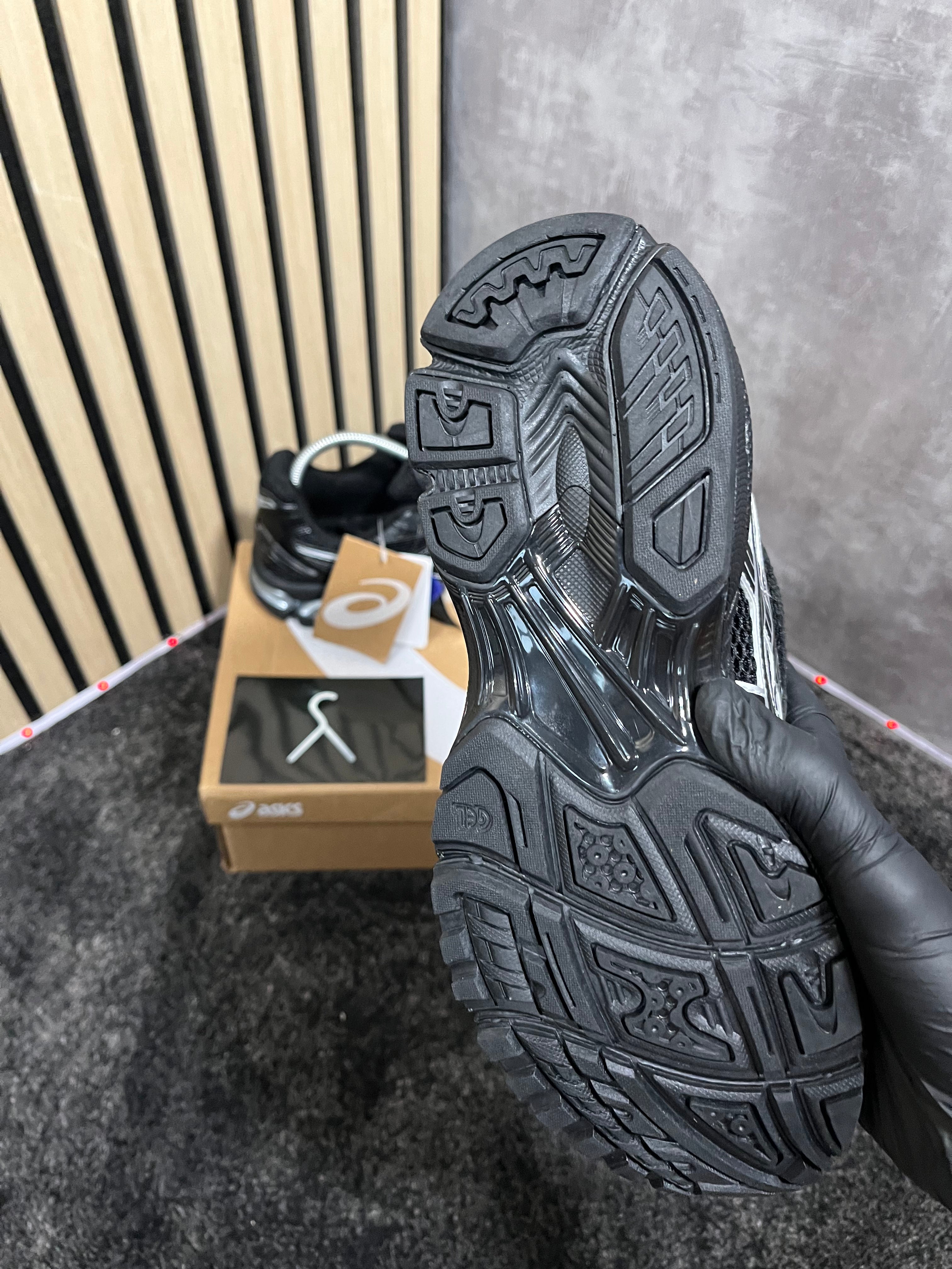 ASICS GEL KAYANO 14 BLACK