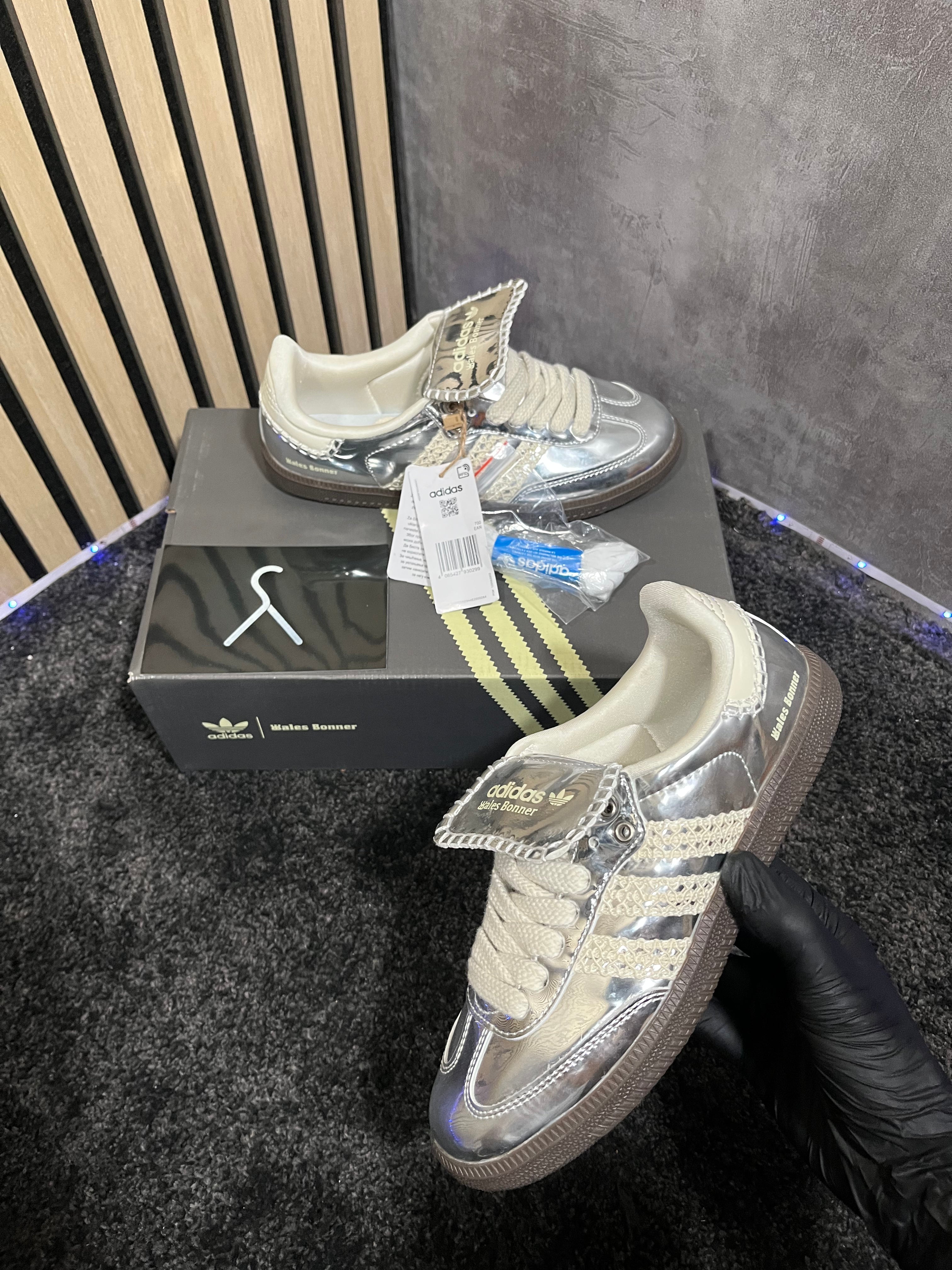 ADIDAS SAMBA WALES B0NER SILVER