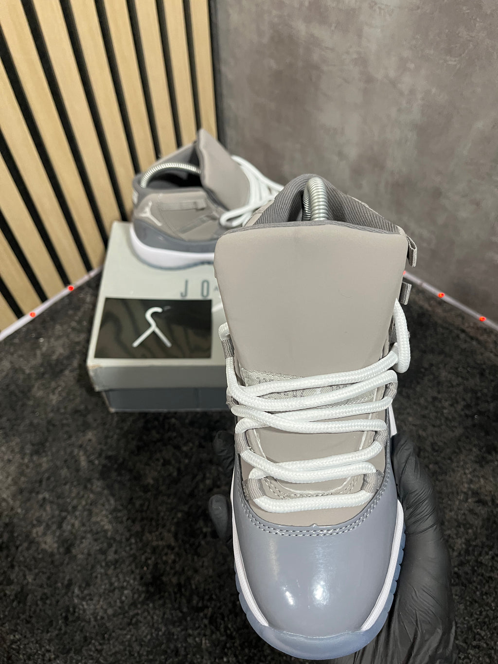 J11 COOL GREY
