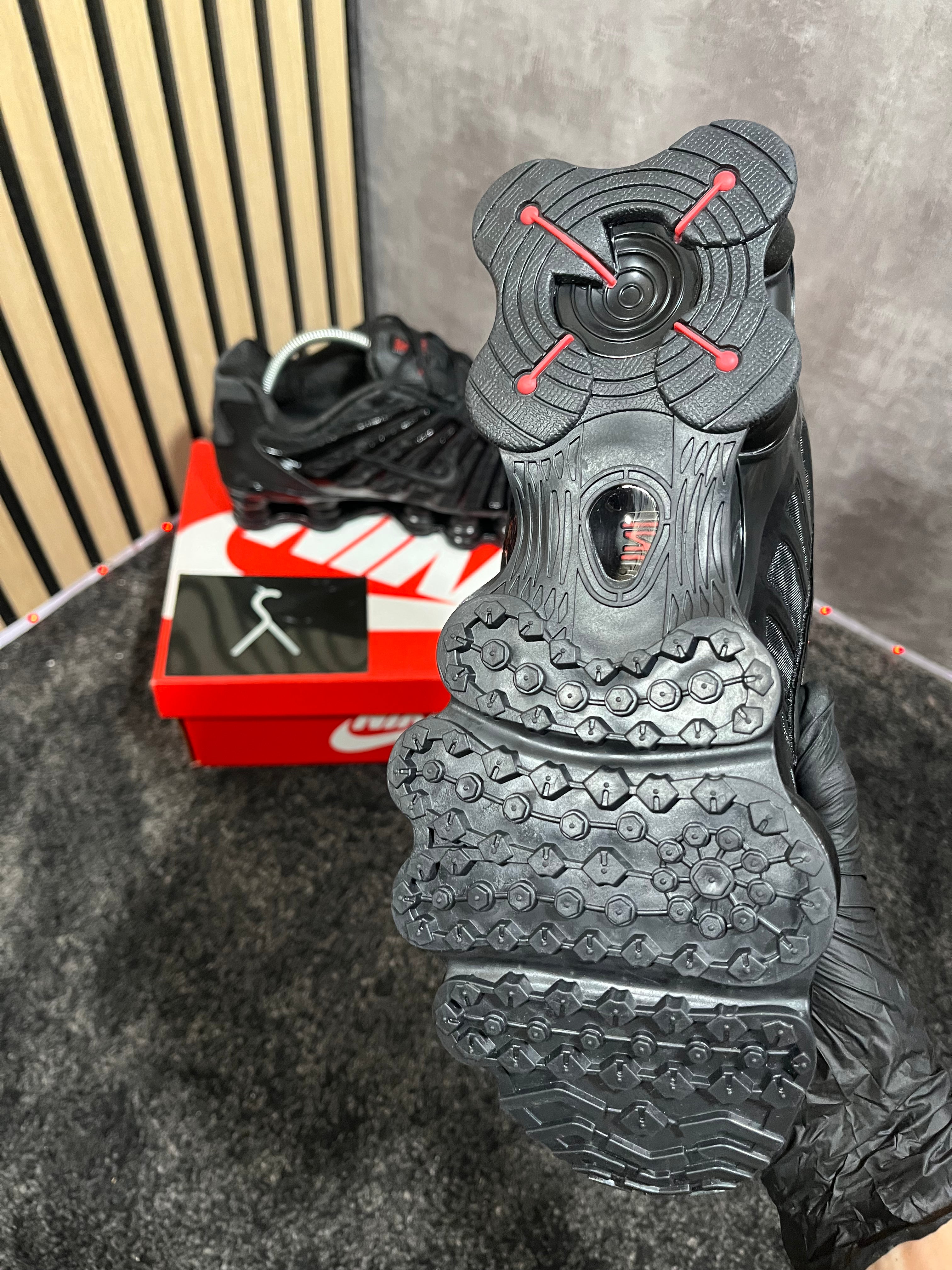 NIKE SHOX TL NEGRAS