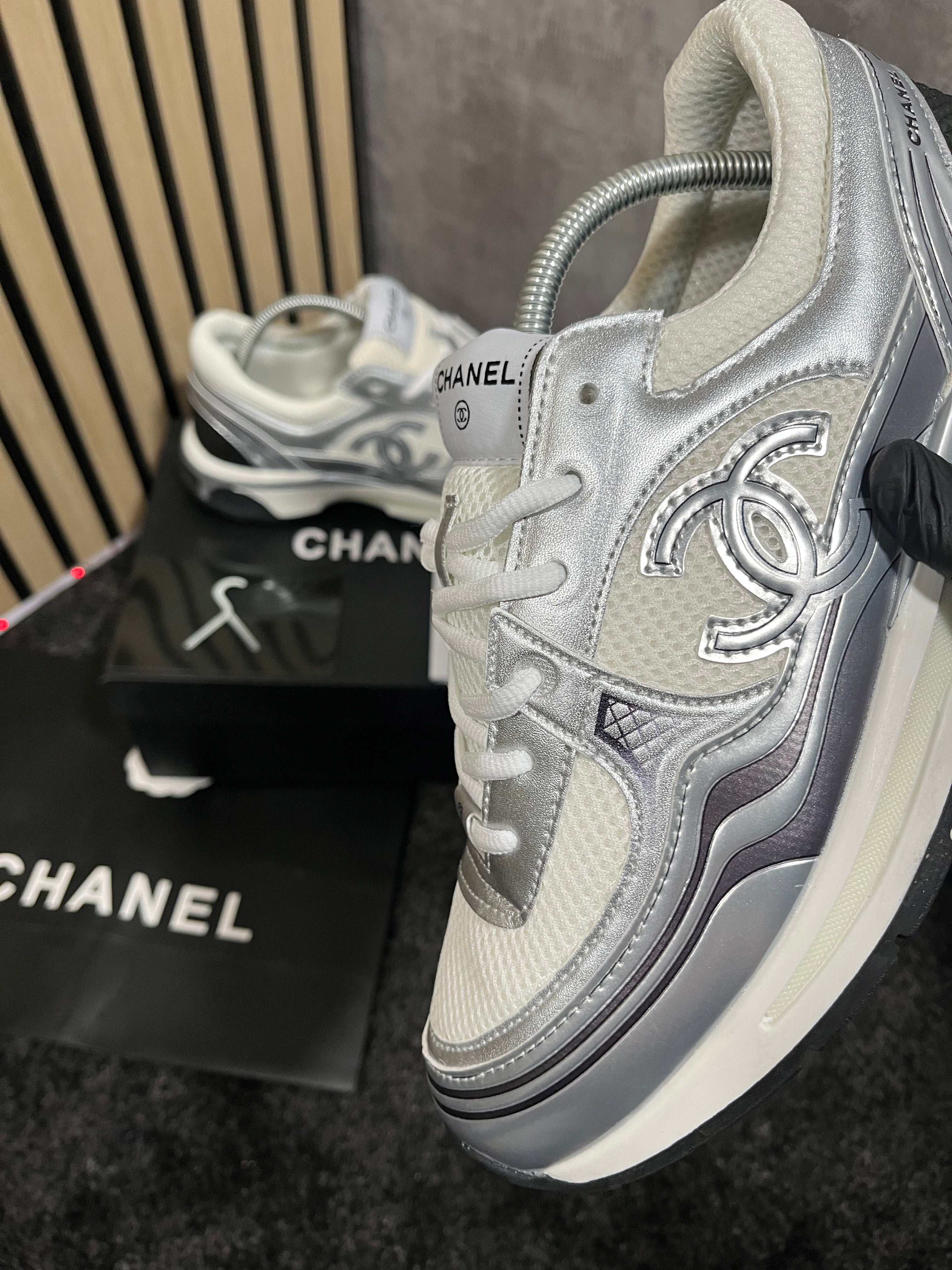 CHANEL RUNNERS