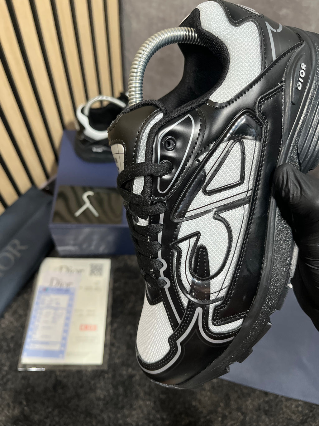 DIOR B30 NEGRAS